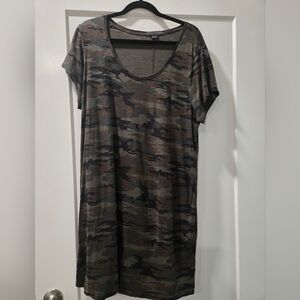 Social Standard by Sanctuary Gia Camo Scoop Neck T-Shirt Dress - XXL